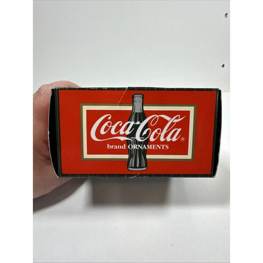 VTG 1997 Coke Coca-Cola Bottling Works Elf Polishing Bottle Cap Ornament